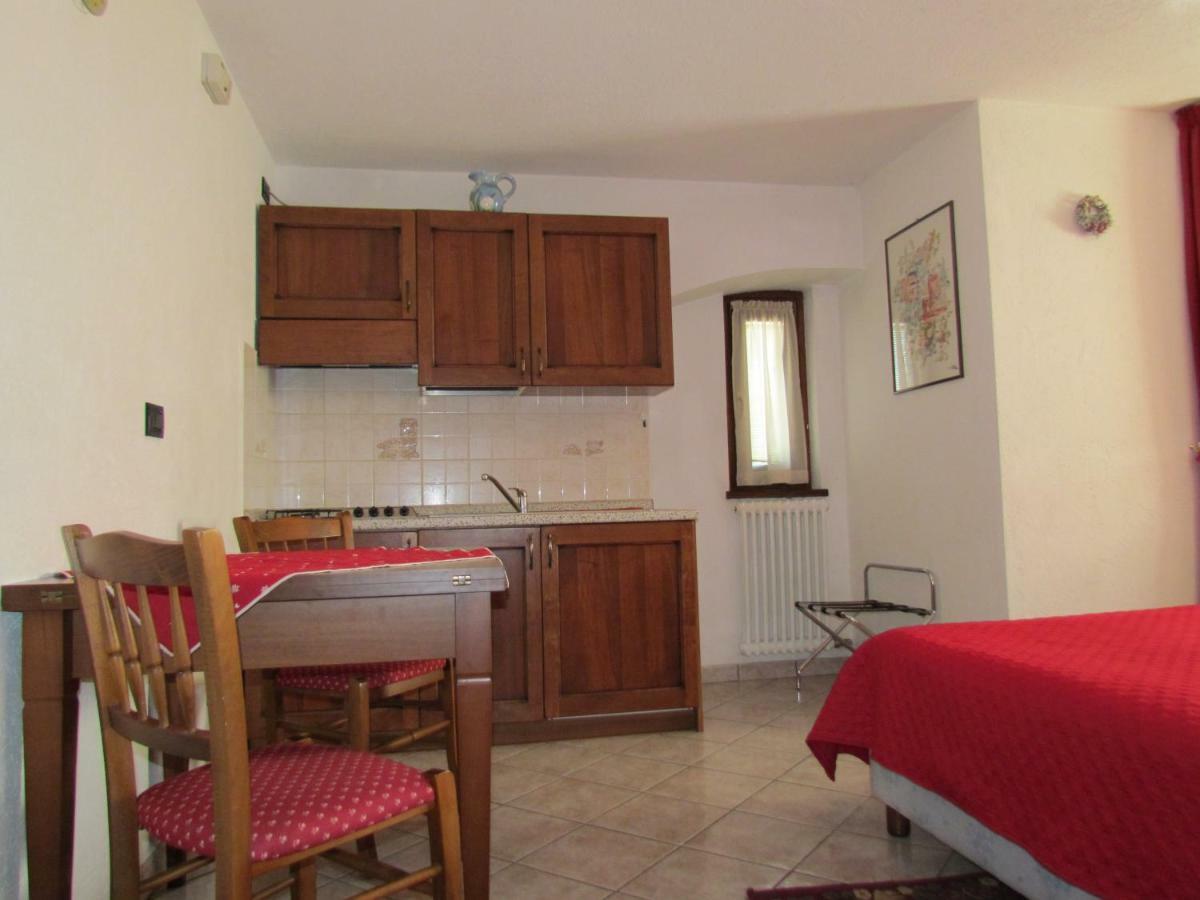 Residence Du Chateau Фенис Экстерьер фото